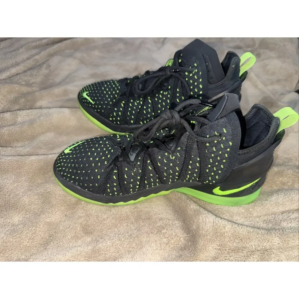 Nike‎ LeBron 18 XVIII Dunkman Men's Size 8 Black/Electric Green